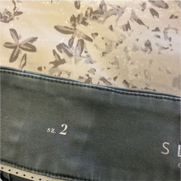 WHITE HOUSE BLACK MARKET | green slim high rise crop pants 2 - Picture 5 of 8